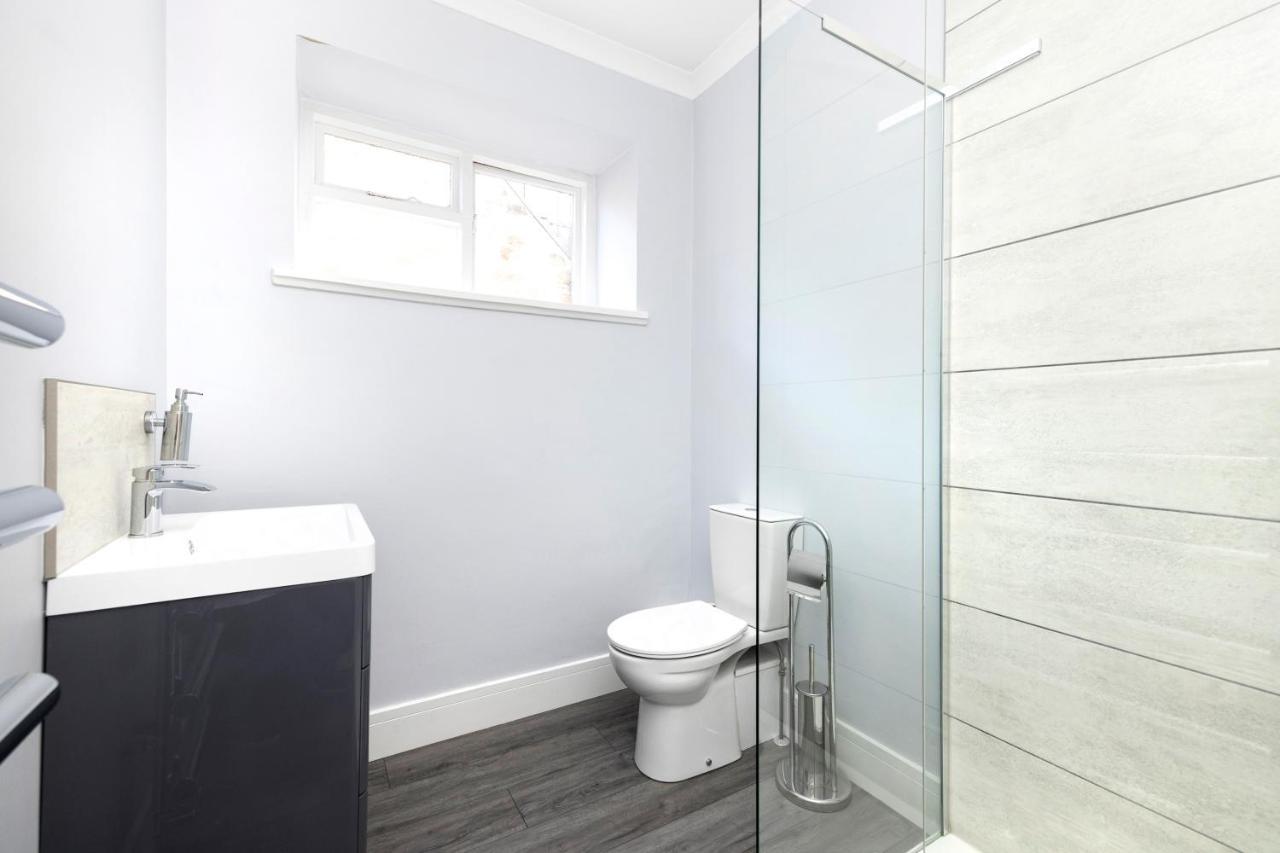 شقة Joivy Modern Flat On Rose Street إدنبرة المظهر الخارجي الصورة