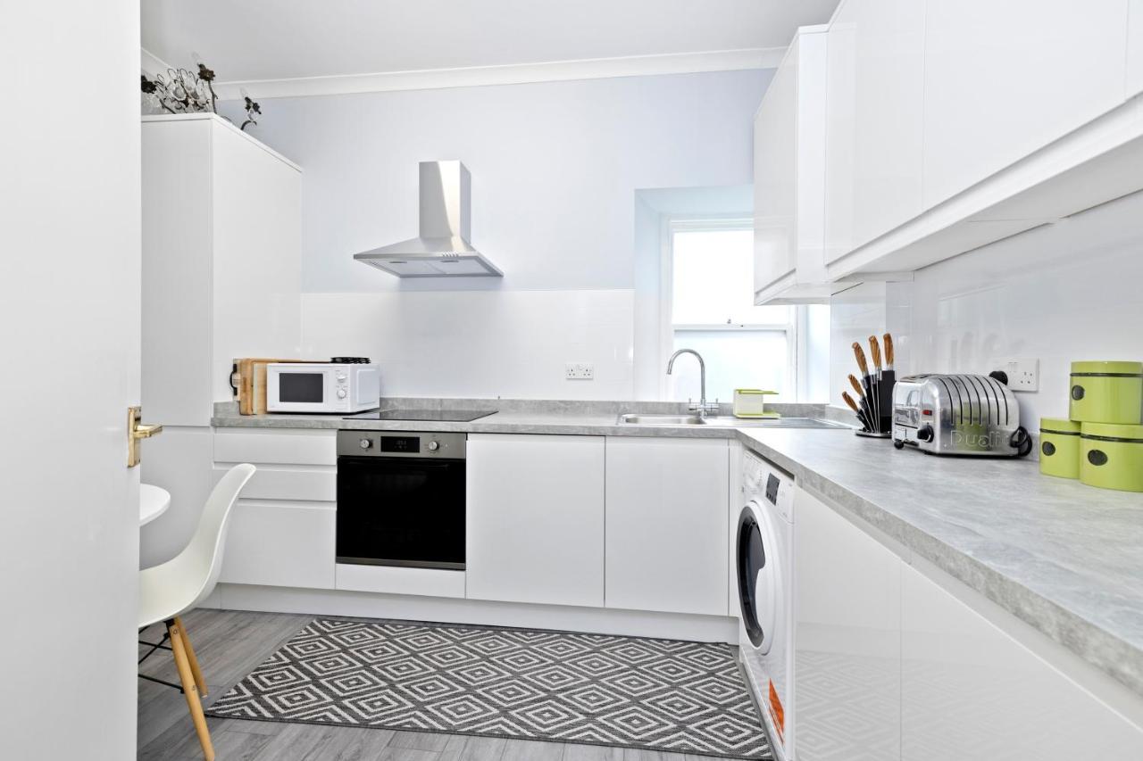 شقة Joivy Modern Flat On Rose Street إدنبرة المظهر الخارجي الصورة
